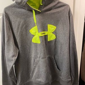 Under armour sweatshirt